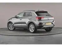 Usado VW T-Roc Match 150 HP (110 kW) 2025 Cinzento SUV