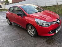 Used Renault Clio IV Dynamique 90 HP (66 kW) 2013 Red Hatchback