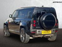 Usado Land Rover Defender SE Dynamic 249 HP (183 kW) 2024 Preto SUV