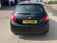 Usado Peugeot 208 Access 82 HP (60 kW) 2014 Preto Citadino