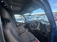 Used Vauxhall Movano 145 HP (106 kW) 2018 Blue MPV