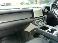 Używany Land Rover Defender SE Dynamic 2024 Czarny SUV