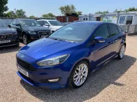 Used Ford Focus ST-Line 120 HP (88 kW) 2017 Blue Hatchback