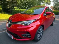 Used Renault Zoe GT-Line 100 kW (136 HP) 2022 Red Hatchback