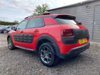 Used Citroën C4 Cactus Feel 82 HP (60 kW) 2017 Red Hatchback