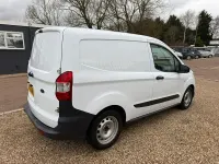 Usado Ford Transit 100 HP (73 kW) 2022 Branco Van