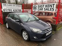 Usado Ford Focus Titanium 115 HP (84 kW) 2014 Cinzento Citadino