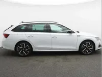 Used Skoda Octavia SportLine 147 HP (108 kW) 2025 White Estate