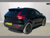 Usado Volvo XC40 Plus 194 HP (142 kW) 2025 Preto SUV