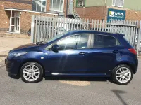 Used Mazda 2 84 HP (61 kW) 2013 Blue Hatchback
