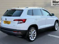 Used Skoda Karoq SE 150 HP (110 kW) 2018 Moon white SUV