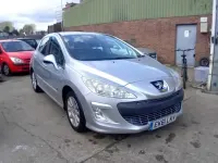 Gebraucht Peugeot 308 Envy 98 PS (72 kW) 2011 Silber Kleinwagen