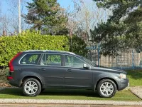 Usado Volvo XC90 SE Lux 200 HP (147 kW) 2013 Cinzento SUV