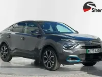 Usado Citroën e-C4 Shine 100 kW (136 HP) 2023 Cinzento Sedan