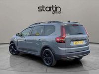 Used Dacia Jogger Extreme 139 HP (102 kW) 2025 Grey MPV