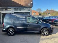 Used VW Caddy Highline 150 HP (110 kW) 2017 Blue MPV