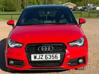 Begagnad Audi A1 Sportback Black Edition 185 HK (136 kW) 2014 Röd Halvkombi