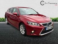 Used Lexus CT200h 134 HP (98 kW) 2014 Red Hatchback