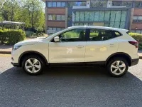 Used Nissan Qashqai N-Connecta 2018 Metallic pearl white SUV