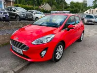 Used Ford Fiesta Zetec 100 HP (73 kW) 2018 Red Hatchback