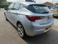 Used Vauxhall Astra SRi 150 HP (110 kW) 2017 Silver Hatchback
