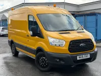 Used Ford Transit 125 HP (91 kW) 2016 Yellow Van