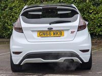 Used Ford Fiesta ST 182 HP (133 kW) 2016 White Hatchback