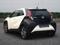 New Toyota Aygo X PURE 72 HP (52 kW) 2025 Pure white bitone SUV