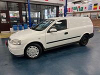 Used Vauxhall Astra 80 HP (58 kW) 2006 White Van