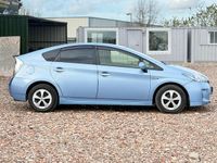 Used Toyota Prius 2013 Blue Hatchback