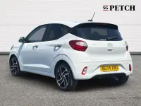 Used Hyundai i10 Premium 62 HP (45 kW) 2024 White Hatchback