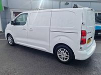 Used Vauxhall Vivaro Sportive 120 HP (88 kW) 2021 White MPV