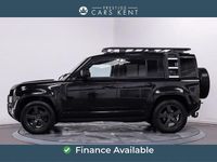 Used Land Rover Defender SE Dynamic 300 HP (220 kW) 2021 Black Estate