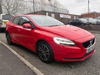 Used Volvo V40 Momentum 122 HP (89 kW) 2017 Red Hatchback