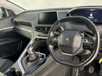 Used Peugeot 3008 Allure 130 HP (95 kW) 2020 Black Hatchback