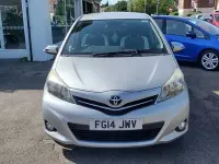 Used Toyota Yaris Trend 99 HP (72 kW) 2014 Silver Hatchback
