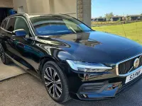Usado Volvo V60 Core 2023 Preto Carrinha
