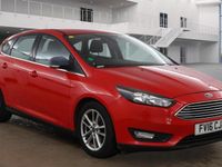 Used Ford Focus Zetec 125 HP (91 kW) 2016 Red Hatchback