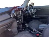 Used Mini Cooper Classic 136 HP (100 kW) 2019 Red Hatchback