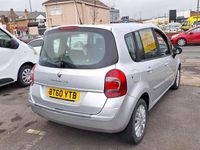 Used Renault Modus Dynamique 86 HP (63 kW) 2011 Silver MPV