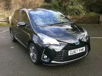 Used Toyota Yaris 100 HP (73 kW) 2017 Black Hatchback