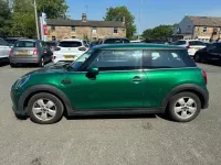 Used Mini Cooper Classic 135 HP (99 kW) 2021 Green Hatchback
