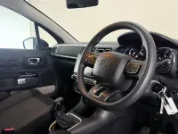 Used Citroën C3 PureTech 83 HP (61 kW) 2023 Beige Hatchback