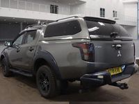 Used Mitsubishi L200 178 HP (130 kW) 2019 Green Pickup