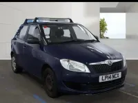 Usado Skoda Fabia 60 CV (44 kW) 2014 Azul Utilitario