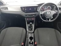 Used VW Polo SE 95 HP (69 kW) 2019 White Hatchback