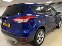 Begagnad Ford Kuga Zetec 2015 Blå SUV
