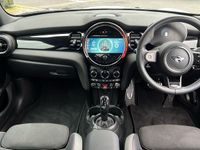 Usado Mini Cooper Hatch 134 HP (98 kW) 2024 Branco Citadino