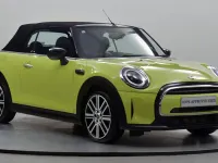 Used Mini Cooper Exclusive 154 HP (113 kW) 2023 Yellow Hatchback