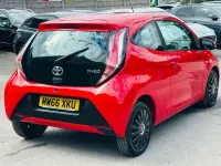 Used Toyota Aygo X-play 68 HP (50 kW) 2017 Red Hatchback